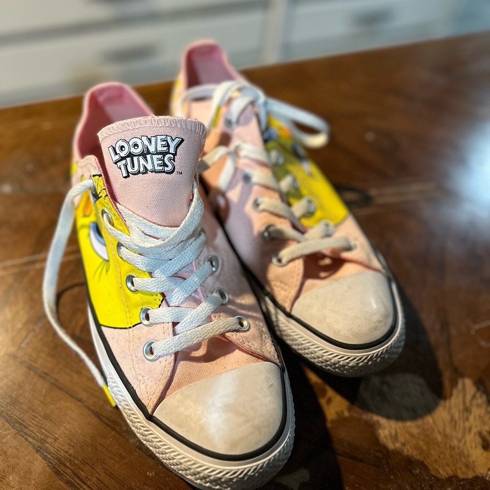 Converse Chuck Taylor All Star Looney Tunes Tweety Bird